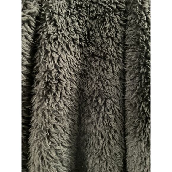 Uniqlo Black Full Zip Sweater - Size XL - Picture 3 of 3